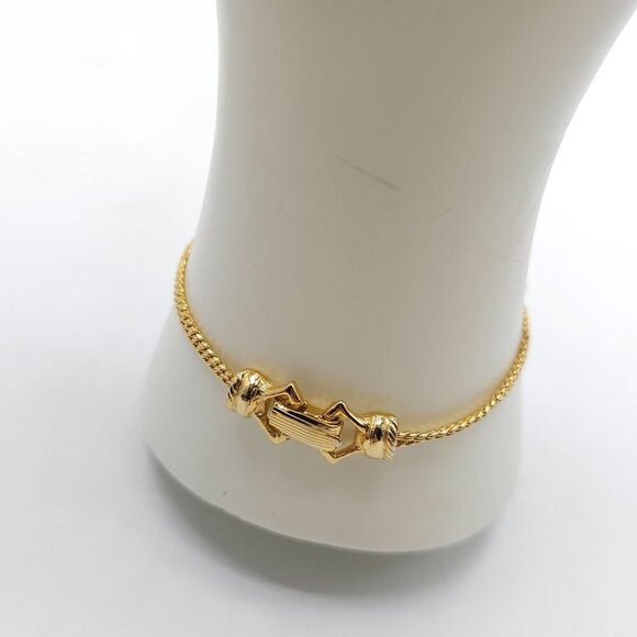 Goldette Gold Tone Love Knot Bracelet W/ Double Chain Secure Clasp - Picture 3 of 5